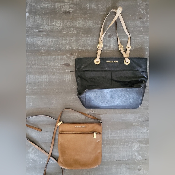 Michael Kors Handbags - Pre Loved Bundle Of Michael Kors Purses